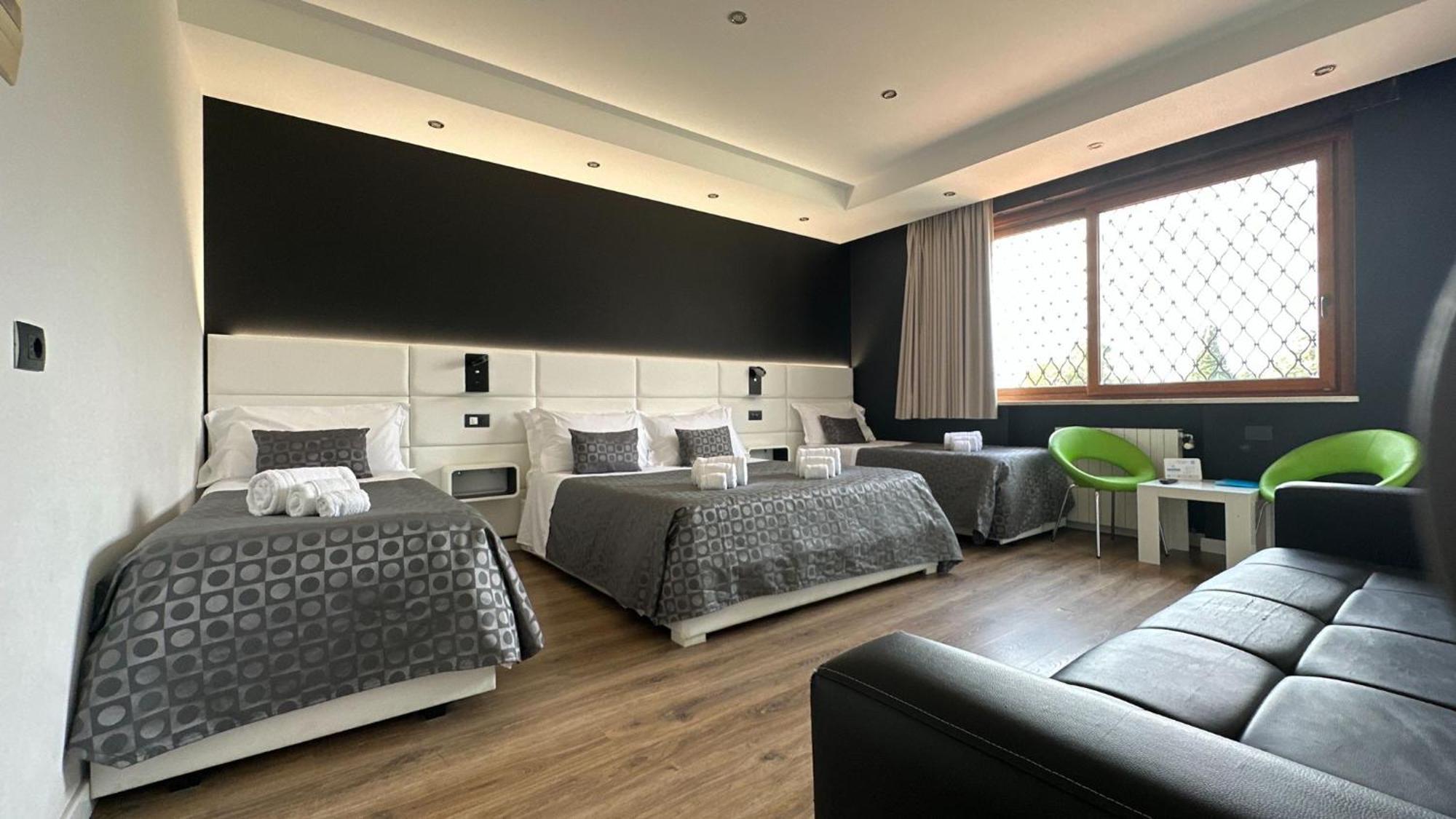Ottomood B&B And Apartments Tremestieri Etneo Room photo