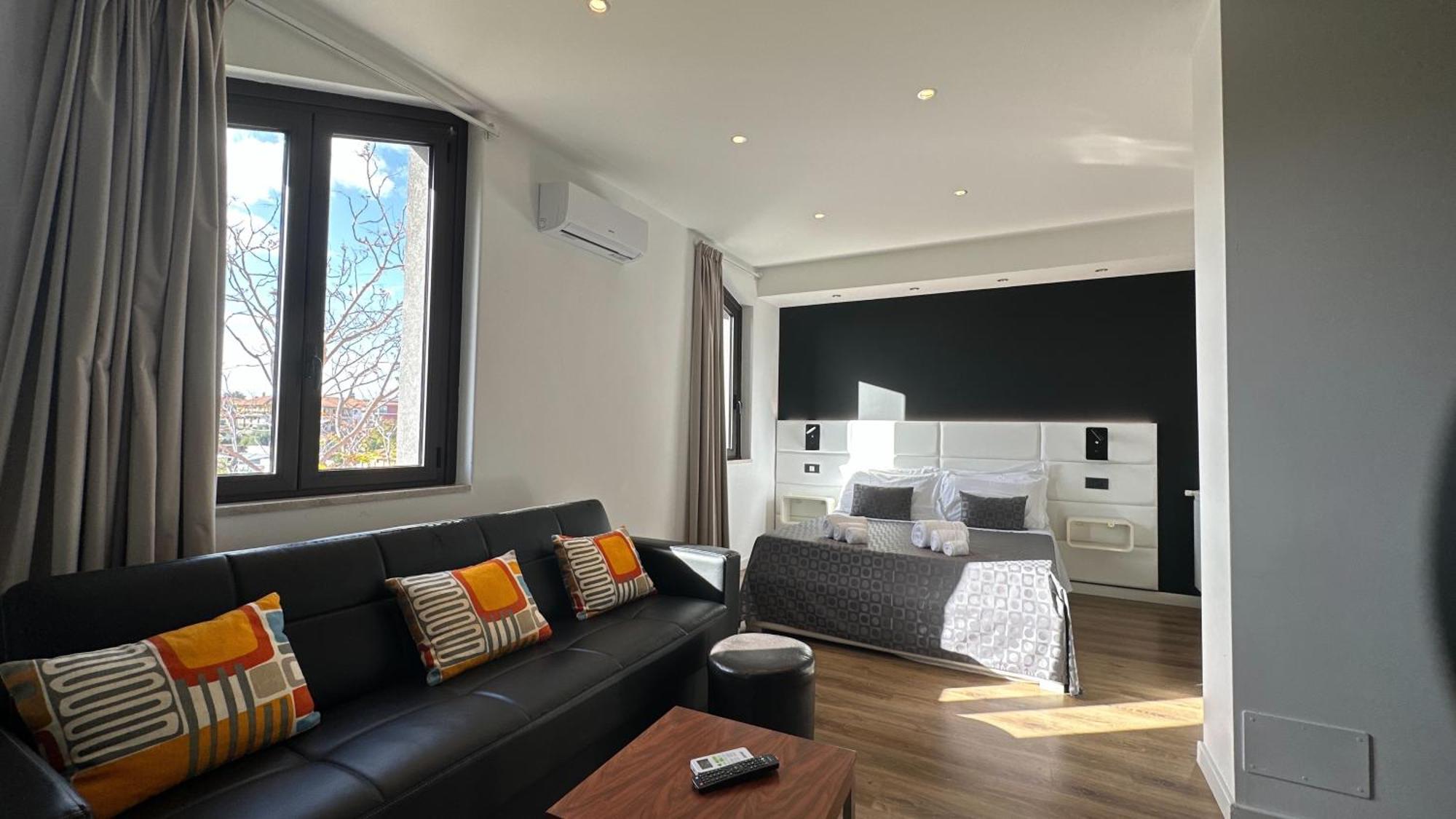 Ottomood B&B And Apartments Tremestieri Etneo Room photo