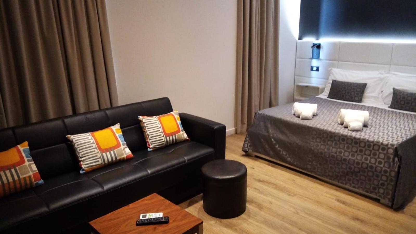 Ottomood B&B And Apartments Tremestieri Etneo Room photo