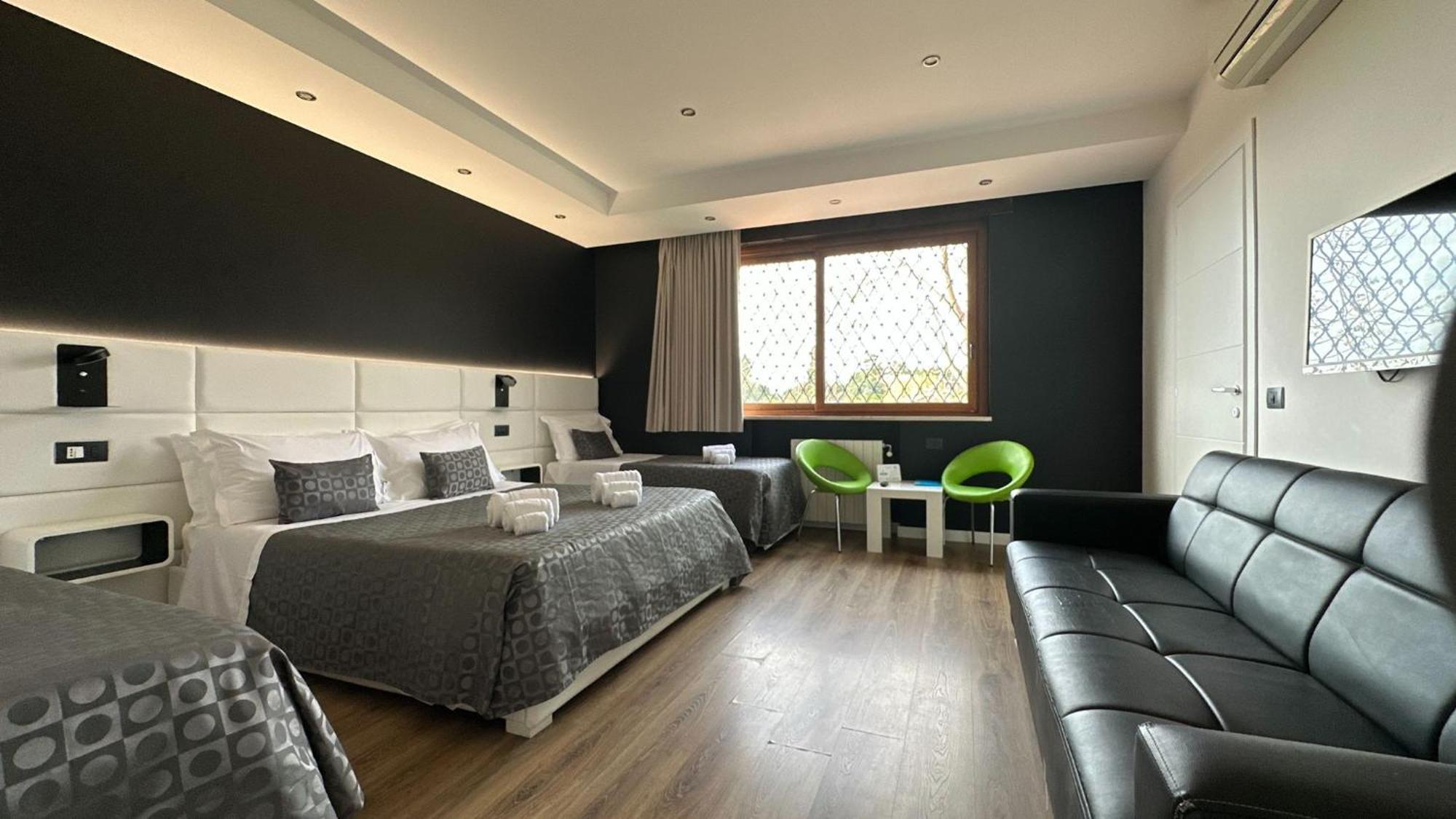 Ottomood B&B And Apartments Tremestieri Etneo Room photo