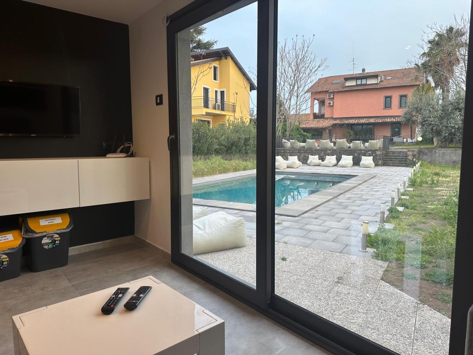 Ottomood B&B And Apartments Tremestieri Etneo Room photo